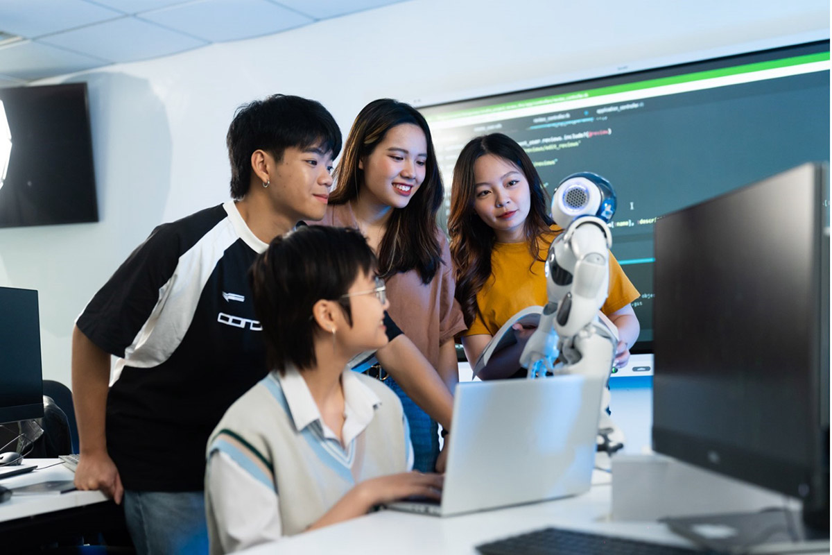 Lộ Trình 30 Ngày Tìm Việc Thành Công Cho Sinh Viên Mới Ra Trường 2026